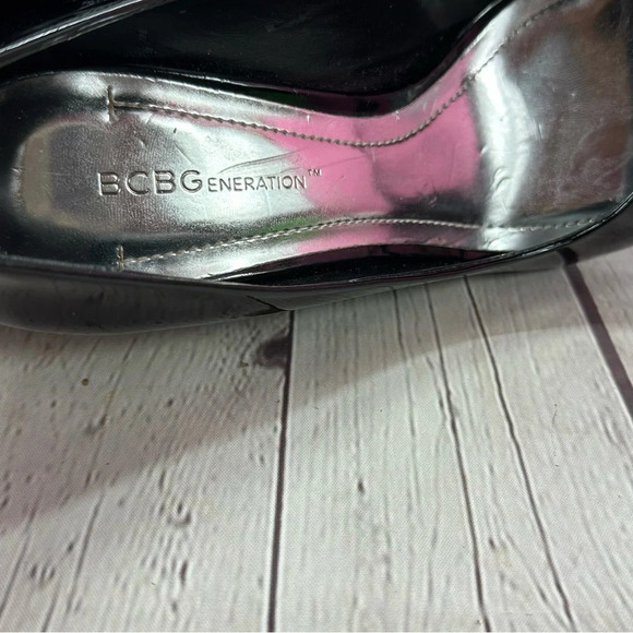 BCBGeneration black patent peep toe heels size 7.5 - Picture 5 of 8